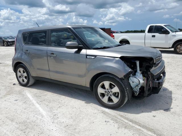 KNDJN2A21K7671706 - 2019 KIA SOUL SILVER photo 4