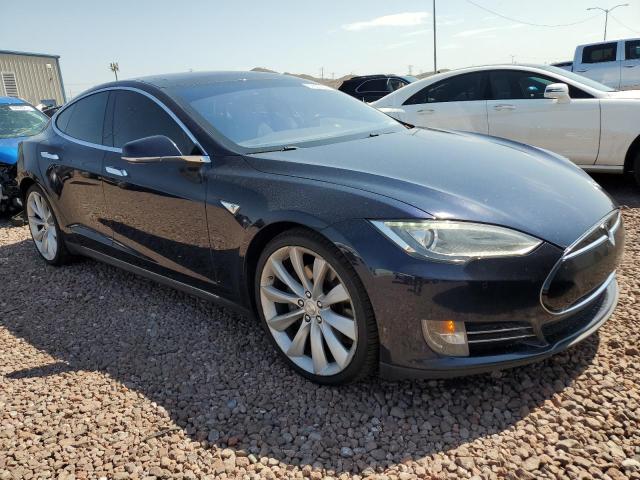 5YJSA1H17EFP33499 - 2014 TESLA MODEL S ლურჯი ფოტო 4