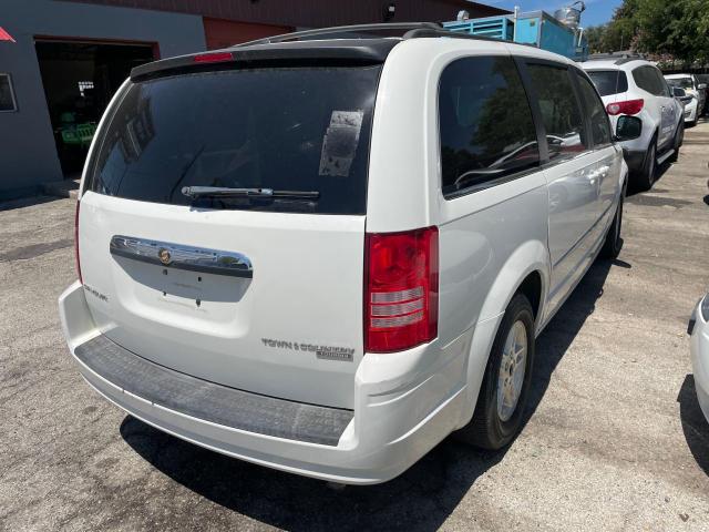 2A4RR5D17AR249801 - 2010 CHRYSLER TOWN & COU TOURING WHITE photo 4
