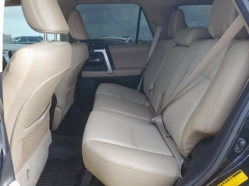 JTEZU5JR6G5130959 - 2016 TOYOTA 4RUNNER SR5 黑色 照片 11