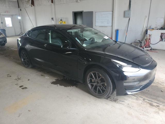 5YJ3E1EB2NF285646 - 2022 TESLA MODEL 3 Чорний фото 4