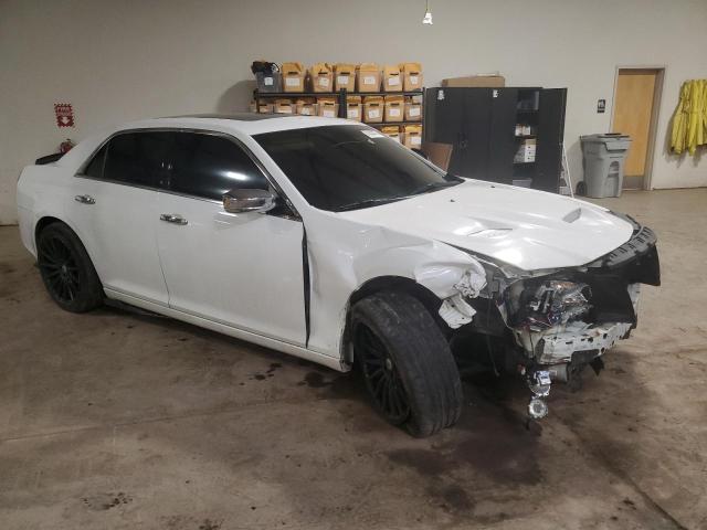 2C3CK6CT7BH585890 - 2011 CHRYSLER 300C WHITE photo 4