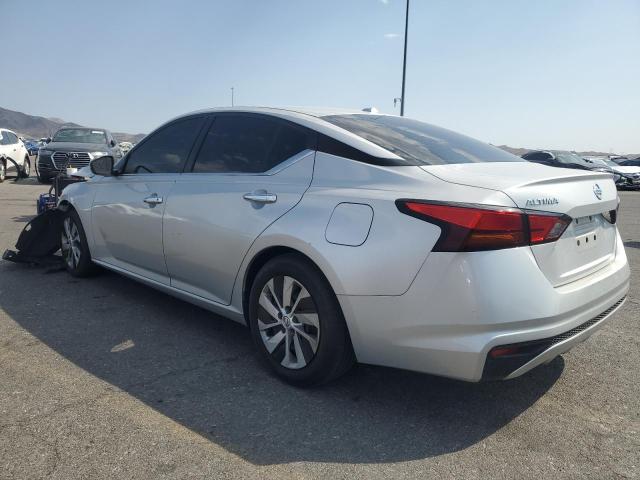 1N4BL4BV0KC211268 - 2019 NISSAN ALTIMA S SILVER photo 2