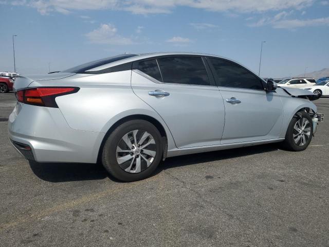 1N4BL4BV0KC211268 - 2019 NISSAN ALTIMA S SILVER photo 3