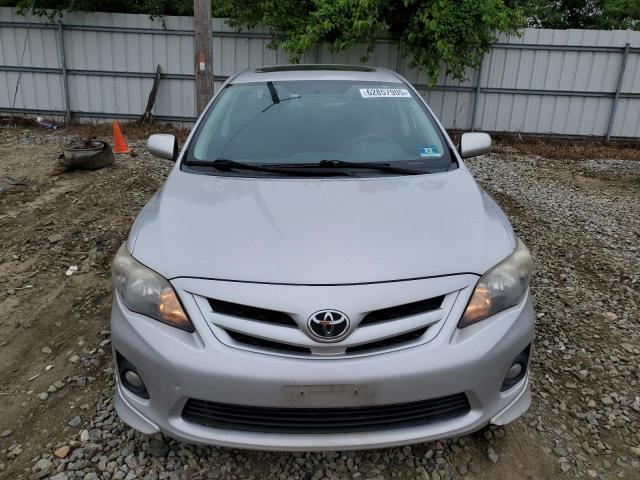 2T1BU4EE5BC752715 - 2011 TOYOTA COROLLA BASE ვერცხლისფერი ფოტო 5