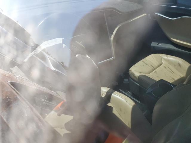 5YJSA1E24FF105270 - 2015 TESLA MODEL S Սև լուսանկար 8