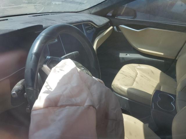 5YJSA1E24FF105270 - 2015 TESLA MODEL S Սև լուսանկար 9