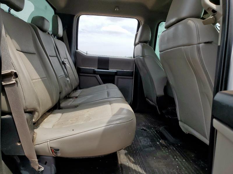 1FT7W2B66KED93681 - 2019 FORD F250 SUPER DUTY Biały zdjęcie 10