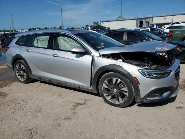 W04GV8SX5J1122593 - 2018 BUICK REGAL TOUR ESSENCE SILVER photo 4