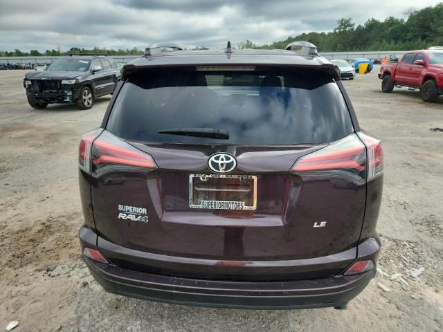 2T3ZFREV8JW503237 - 2018 TOYOTA RAV4 LE أرجواني صورة 6