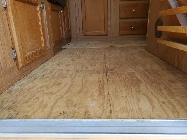 5L4TP252973033496 - 2007 ALML CAMPER თეთრი ფოტო 9