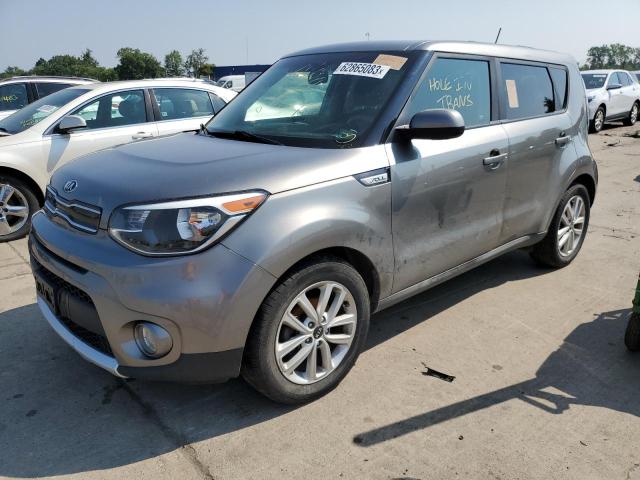 KNDJP3A53J7610088 - 2018 KIA SOUL + GRAY photo 1