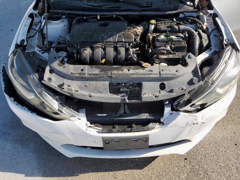 3N1AB7AP5JY222000 - 2018 NISSAN SENTRA S WHITE photo 11
