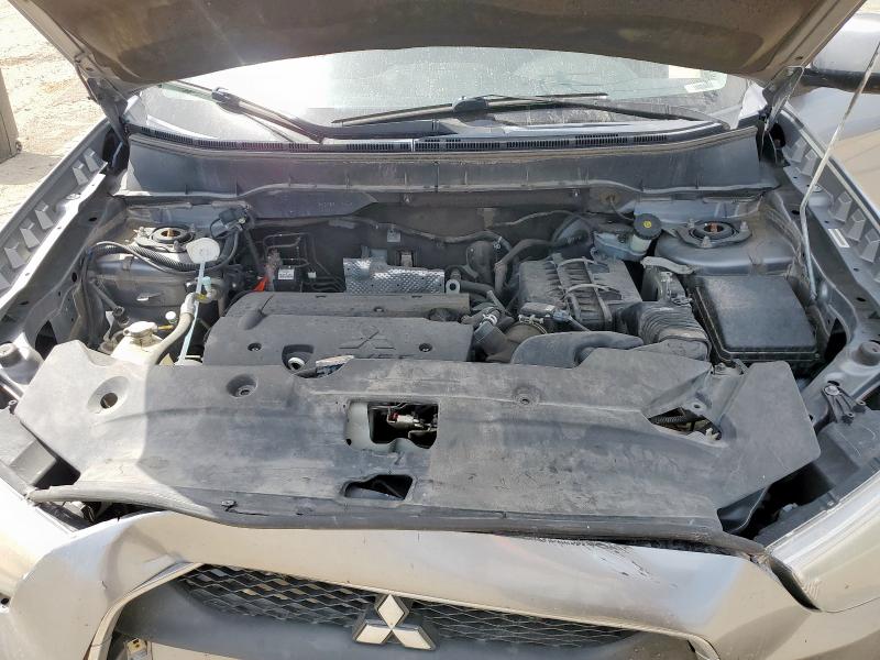 JA4AR4AU2BZ010458 - 2011 MITSUBISHI OUTLANDER SE GRAY photo 11