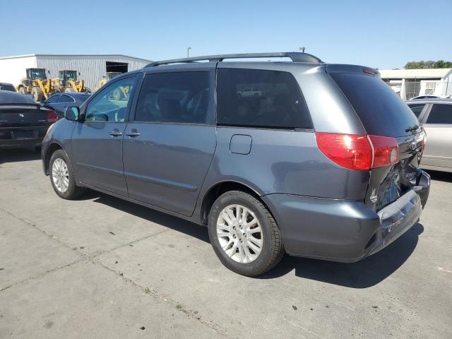 5TDZK22C67S071490 - 2007 TOYOTA SIENNA XLE GRAY photo 2