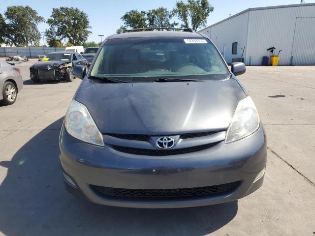 5TDZK22C67S071490 - 2007 TOYOTA SIENNA XLE GRAY photo 5