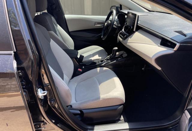 5YFEPMAE8MP200669 - 2021 TOYOTA COROLLA LE BLACK photo 5