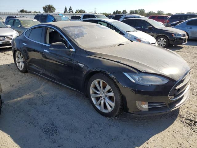 5YJSA1DP8DFP04327 - 2013 TESLA MODEL S Սև լուսանկար 4