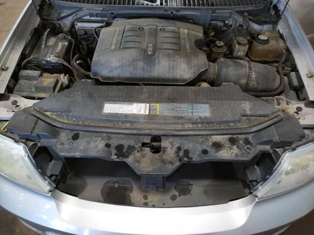 5LMFU28R33LJ02739 - 2003 LINCOLN NAVIGATOR 银色 照片 12