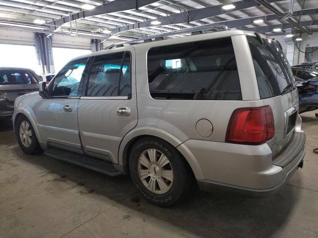 5LMFU28R33LJ02739 - 2003 LINCOLN NAVIGATOR 银色 照片 2