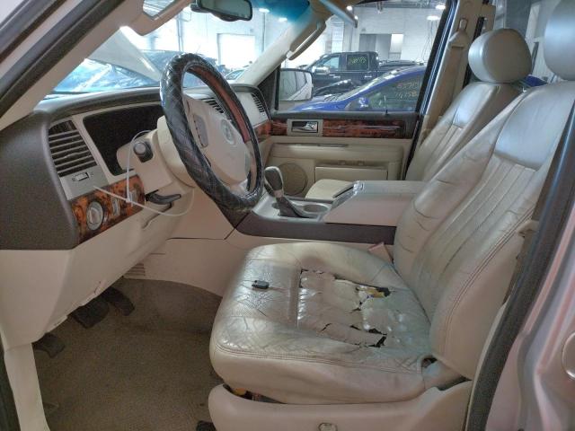 5LMFU28R33LJ02739 - 2003 LINCOLN NAVIGATOR 银色 照片 7