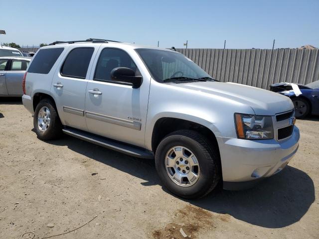 1GNSCAE06BR357400 - 2011 CHEVROLET TAHOE C1500  LS SILVER photo 4