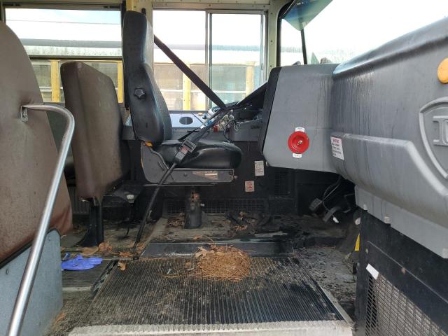 4DRBUAFNX6B206893 - 2006 IC CORPORATION 3000 黄色 照片 5