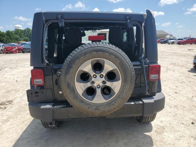 1C4AJWBG2GL128652 - 2016 JEEP WRANGLER SAHARA Negro foto 6