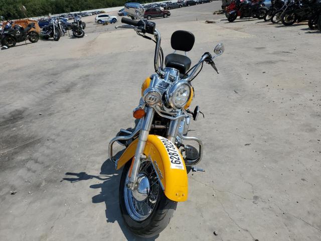 1HD1BW511BB018063 - 2011 HARLEY-DAVIDSON FLSTC YELLOW photo 2