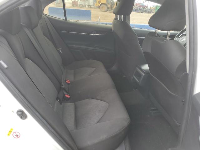 JTNB11HK0J3052550 - 2018 TOYOTA CAMRY L WHITE photo 10