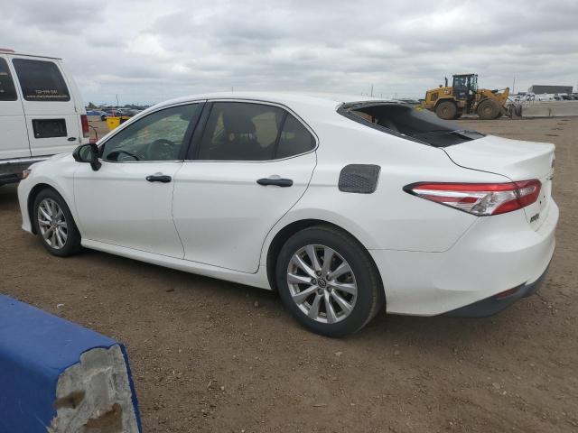 JTNB11HK0J3052550 - 2018 TOYOTA CAMRY L WHITE photo 2
