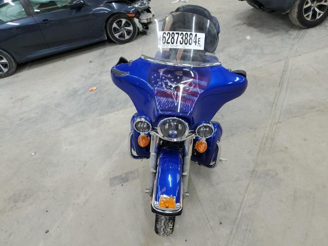 1HD1FCW135Y606923 - 2005 HARLEY-DAVIDSON FLHTCUI 蓝色 照片 5