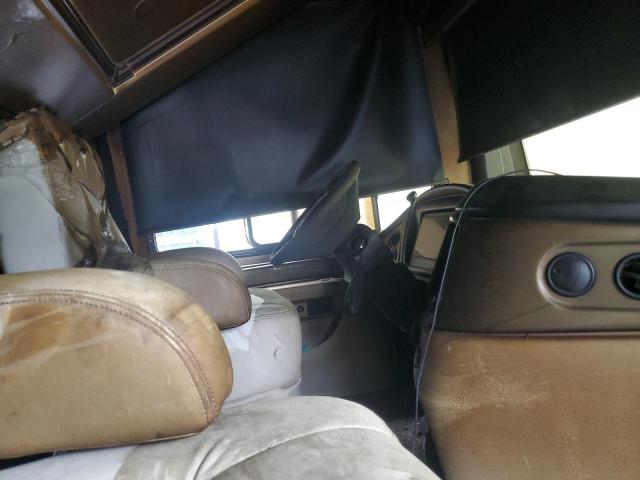 4UZACGFC3NCNS7232 - 2022 FREIGHTLINER CHASSIS XC ნაცრისფერი ფოტო 5