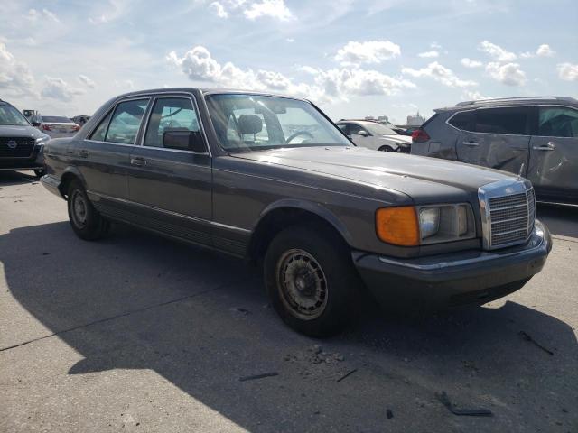 WDBCA32A4EA065418 - 1984 MERCEDES-BENZ 380 SE GRAY photo 4