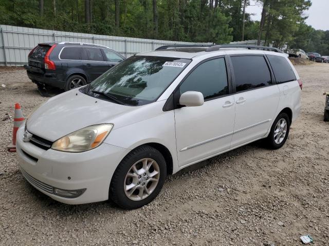 5TDBA22C34S022733 - 2004 TOYOTA SIENNA XLE WHITE photo 1