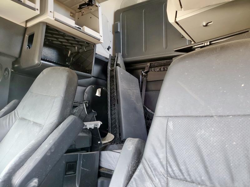 3AKJHHDR1SSVY3701 - 2025 FREIGHTLINER CASCADIA 1 თეთრი ფოტო 6