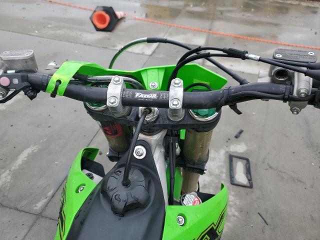 JKAKXGJC8NA030445 - 2022 KAWASAKI KX450 F GREEN photo 8