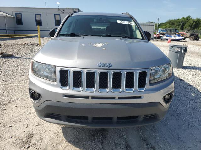 1C4NJCBB0HD134594 - 2017 JEEP COMPASS SPORT 银色 照片 5