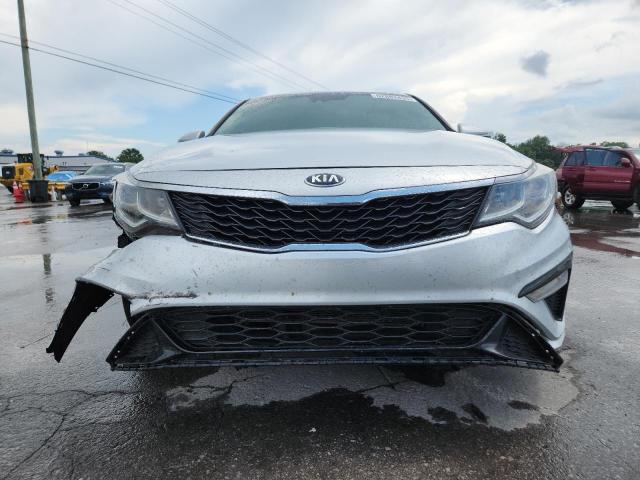 5XXGT4L37KG318797 - 2019 KIA OPTIMA LX 银色 照片 5