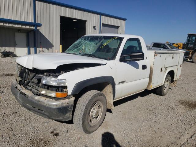 1GBGC24U81Z223211 - 2001 CHEVROLET SILVERADO C2500 WHITE photo 2