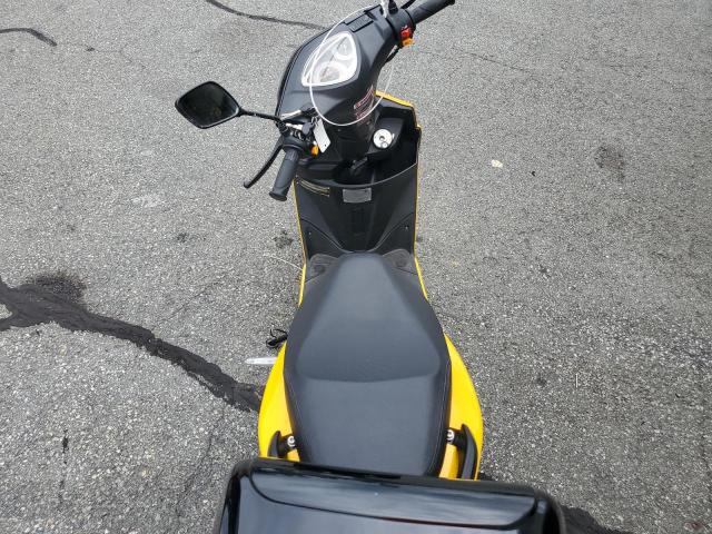 L5YZCABP1N1106661 - 2022 OTHER MOPED YELLOW photo 5