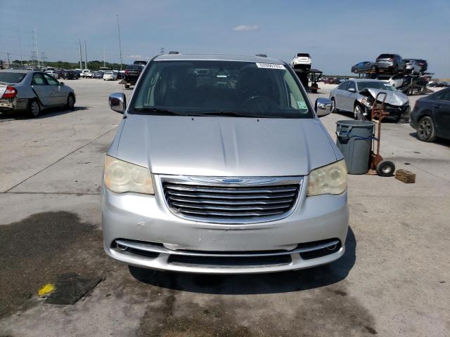 2C4RC1GG8CR395546 - 2012 CHRYSLER TOWN AND C LIMITED SILVER photo 5