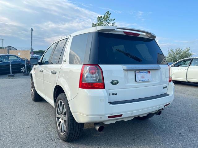 SALFT24N58H098337 - 2008 LAND ROVER LR2 HSE TECHNOLOGY WHITE photo 3