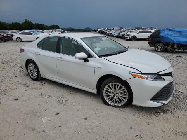 4T1F31AK2LU526209 - 2020 TOYOTA CAMRY XLE WHITE photo 4