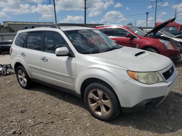 JF2SH66679H724820 - 2009 SUBARU FORESTER 2.5XT LIMITED WHITE photo 4