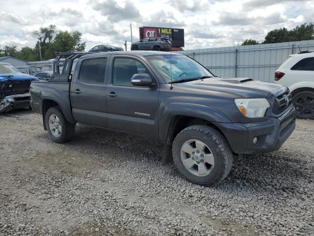 3TMLU4EN5FM197766 - 2015 TOYOTA TACOMA DOUBLE CAB GRAY photo 4