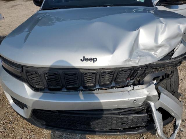 1C4RJHAG0PC593480 - 2023 JEEP GRAND CHER LAREDO Gümüş fotoğraf 12