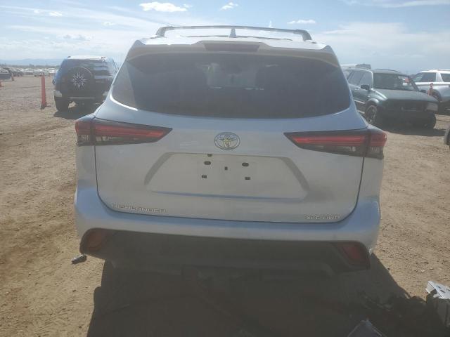 5TDGZRBH8NS592604 - 2022 TOYOTA HIGHLANDER XLE WHITE photo 6