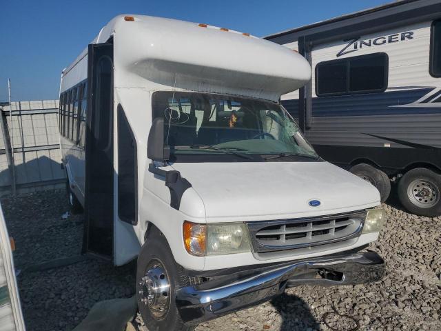 1FDXE45S62HA50256 - 2002 FORD ECONOLINE E450 SUPER DUTY CUTAWAY VAN WHITE photo 1