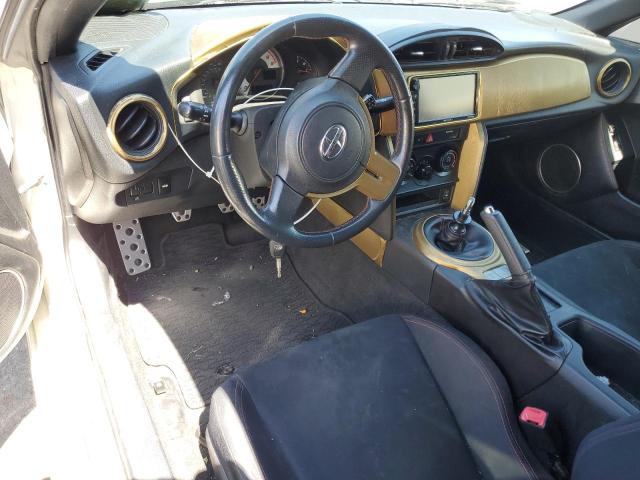 JF1ZNAA1XG9704997 - 2016 TOYOTA SCION FR-S თეთრი ფოტო 8